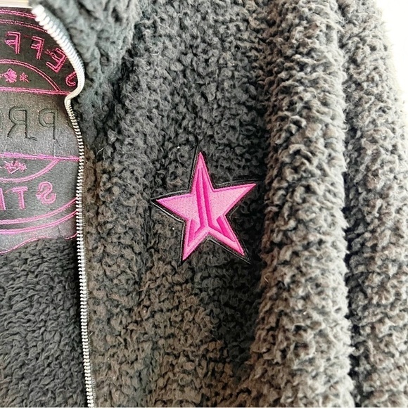 Jeffree Star Women's Sherpa Fleece Zip-Up Jacket Embroidered Logo Black Pink Med - Picture 4 of 6